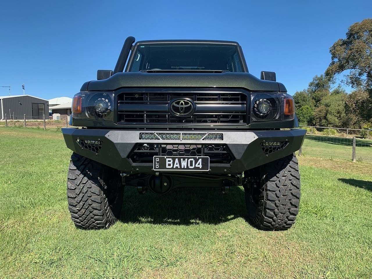 Offroad Animal Predator Bullbar Suits Toyota Landcruiser 76, 78, 79