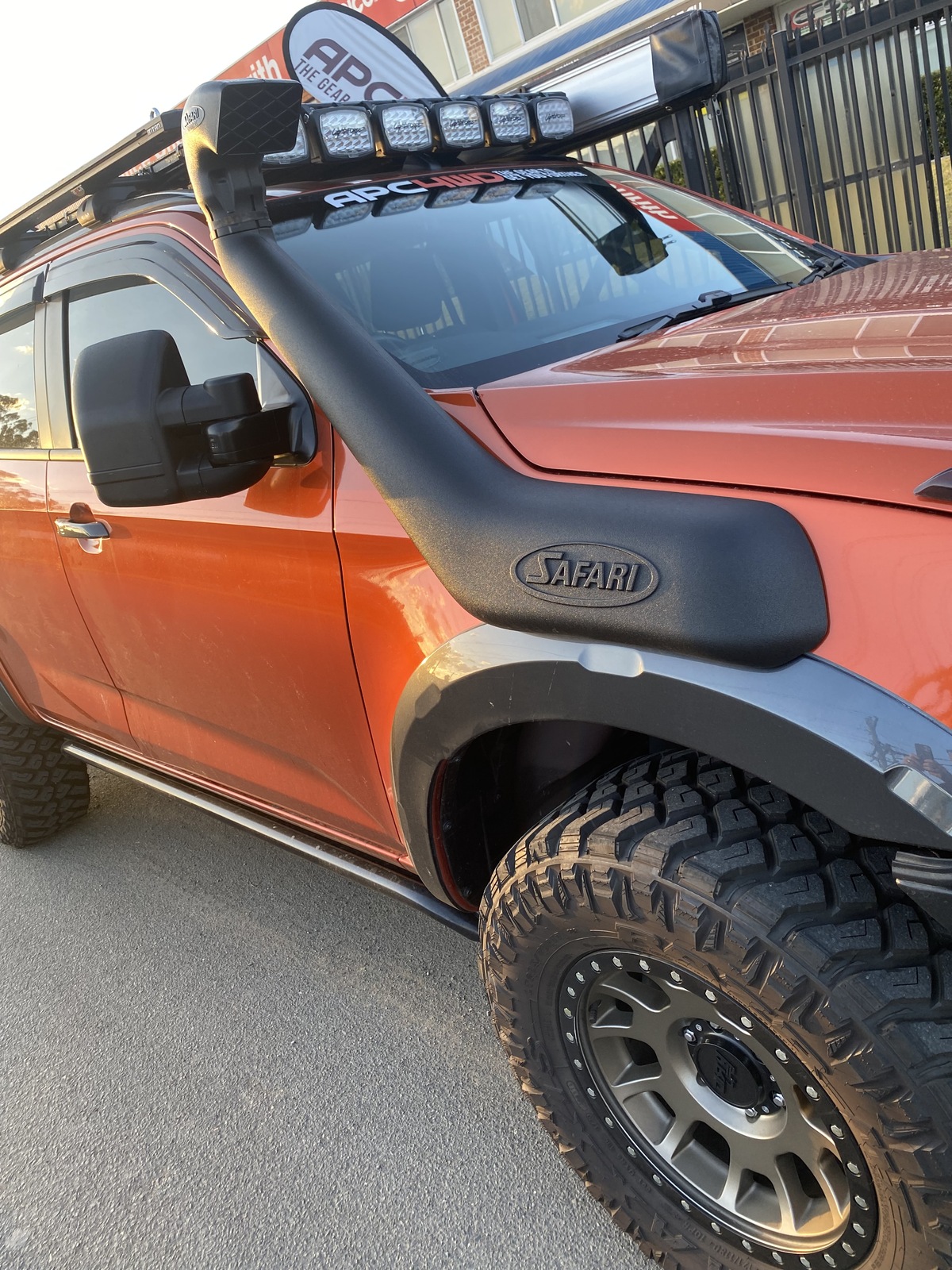 safari snorkel dmax 2017