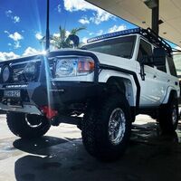 Offroad Animal Rock Slider Side Steps with Scrub Rails - Suits Toyota Landcruiser 76 Series Wagon (2007-On)