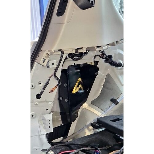 Nissan Patrol Y62 - Hidden TJM HD Compressor Mount